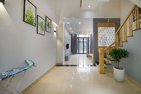 N to M House