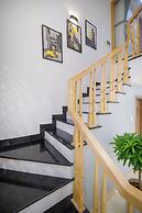 N to M House