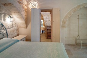 3195 Trullo Starbax by Perle di Puglia