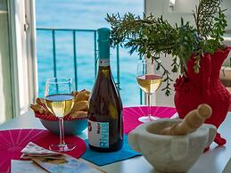 Giaella Sea View Apartment