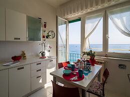 Giaella Sea View Apartment