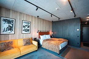 Tenir Eco Hotel