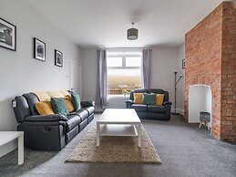 East House - Inviting 3 Bed Stakeford