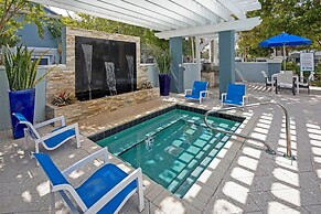 Contemporary 1br, In Unit Washer/dryer, Free Parking With All Amenitie