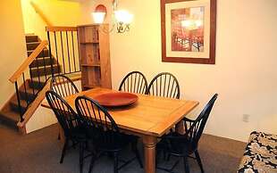 Seven Springs Sunridge 2 Bedroom Standard Condo - Ski In/Out, Pet Frie