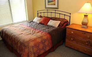 Seven Springs Sunridge 2 Bedroom Deluxe Condo - Pet Friendly! by RedAw