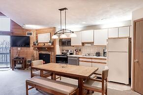 Seven Springs Sunridge 1BR + Loft Standard Condo by RedAwning - Save 1