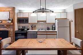 Seven Springs Sunridge 1BR + Loft Standard Condo by RedAwning - Save 1