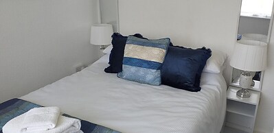 Seadell 2 Bed Coastal Chalet in Hemsby, Great Yar