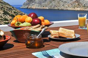 Droufakos home - Lux seafront apt