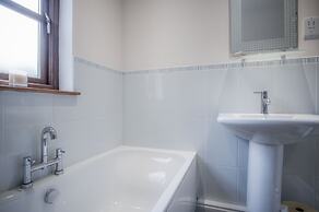 Llais Afon - 3 Bedroom Holiday Home - Fishguard