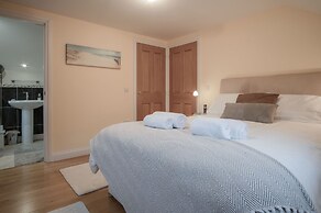 Llais Afon - 3 Bedroom Holiday Home - Fishguard