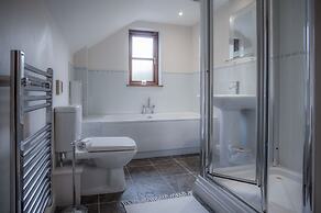 Llais Afon - 3 Bedroom Holiday Home - Fishguard