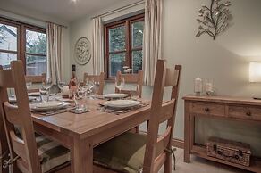 Llais Afon - 3 Bedroom Holiday Home - Fishguard