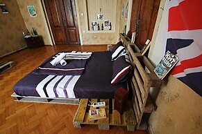Dingo Backpackers Hostel