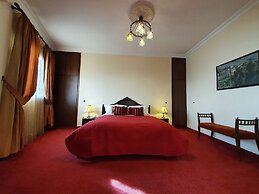 Quartier Suisse Hotel