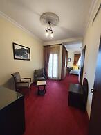 Quartier Suisse Hotel