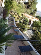 Quartier Suisse Hotel