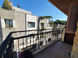 Quartier Suisse Hotel