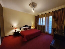 Quartier Suisse Hotel