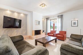 Villa Loukiana by CorfuEscapes