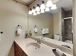 Après Lake and Ski by Taylor Made Deep Creek