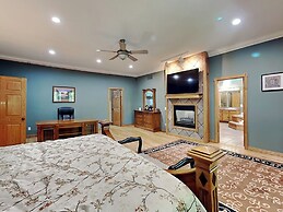 Après Lake and Ski by Taylor Made Deep Creek