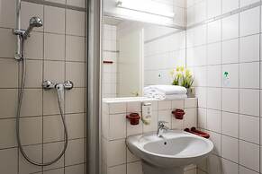 Point Hotel Apartments & Rooms
