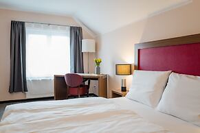 Point Hotel Apartments & Rooms
