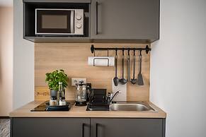 Point Hotel Apartments & Rooms