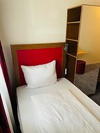 Point Hotel Apartments & Rooms