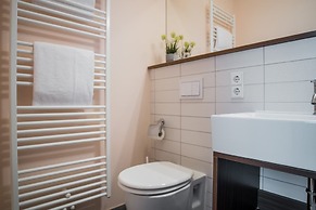 Point Hotel Apartments & Rooms