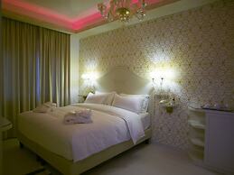 Leucosya Luxury Rooms