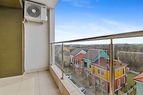 Studio Flat in Airport Residence