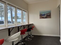 Ocean Front Cottage Napier