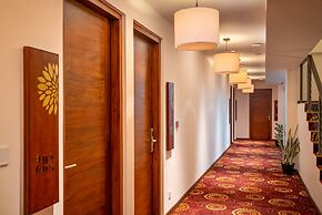 Grand Serendib Hotel