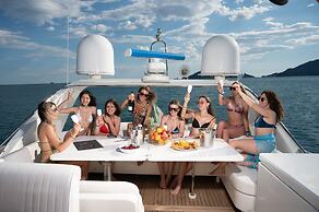 Yacht San Lorenzo 22