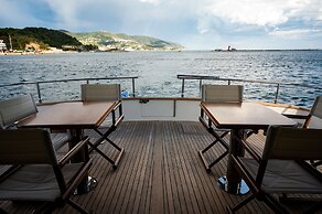 Yacht San Lorenzo 22