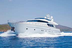 Yacht San Lorenzo 22