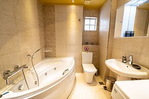 Heronissos Apartment