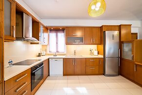 Heronissos Apartment
