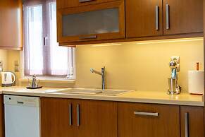 Heronissos Apartment