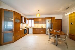 Heronissos Apartment