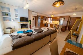 Heronissos Apartment