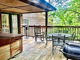 Forest View two bedroom, two bath Harbor North luxury loft cottage wit