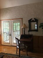 Forest View two bedroom, two bath Harbor North luxury loft cottage wit