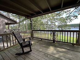 Mountain Harbor Lodge cottage on Lake Ouachita by RedAwning