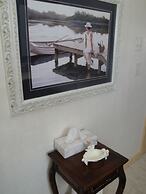 Mountain Harbor Lodge cottage on Lake Ouachita by RedAwning