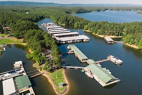Lake view two bedroom, two bath Harbor North luxury cottage with priva