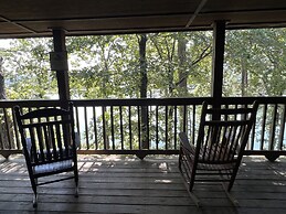 Lake view two bedroom, two bath Harbor North luxury cottage with priva
